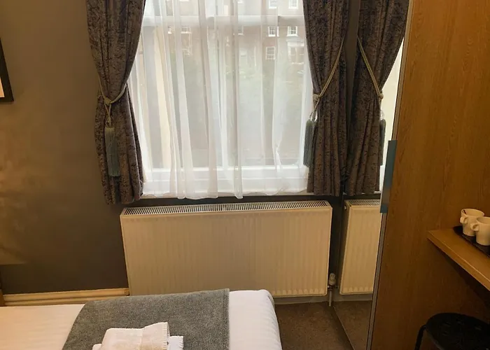 York Guest House Ξενοδοχείο 3*