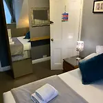 Queen Anne's Hotel