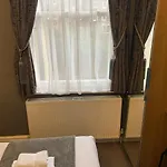 Queen Anne's Hotel 3*