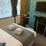 Hotel Queen Anne's 3*