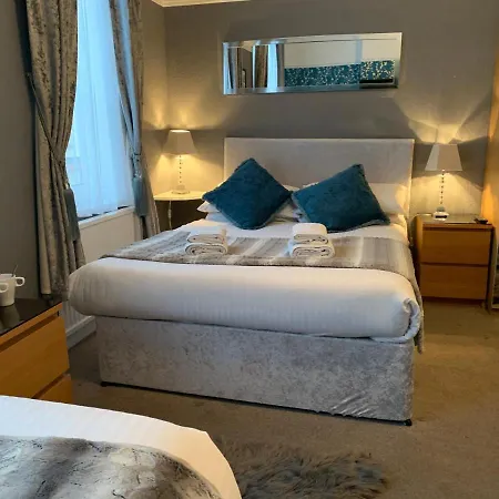 Hotel Queen Anne's 3*