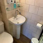 York Guest House Йорк