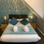 York Guest House 3*