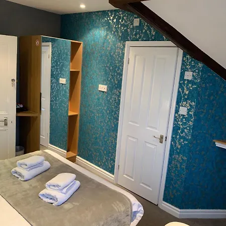 York Guest House 3*
