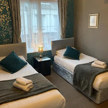 York Guest House Отель Йорк