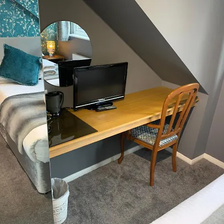York Guest House Отель Йорк